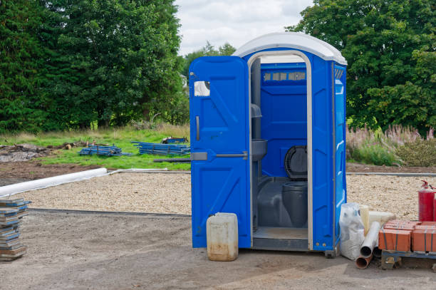 Types of Portable Toilets We Offer in Eastpoint, FL